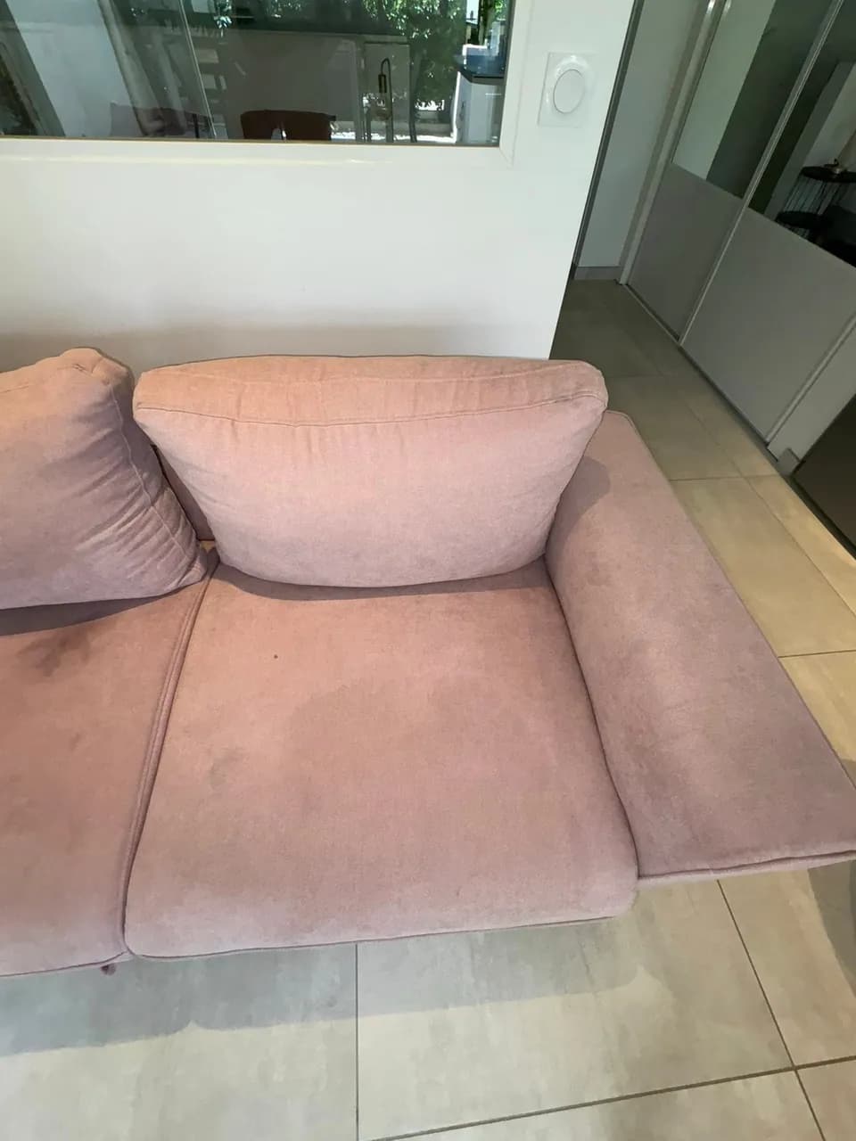 Avant nettoyage et désinfection - Canapés - Eco Clean Up 34 Nettoyage Mobiliers Textile Hérault - Agde