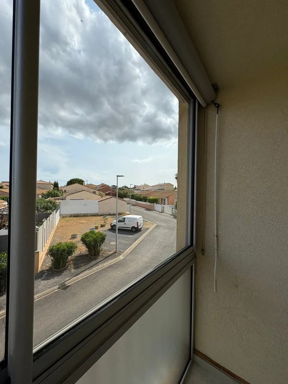 Nettoyage professionnel remise en état d'un appartement rénové à Marseillan - Eco Clean Up 34 - Vitrerie