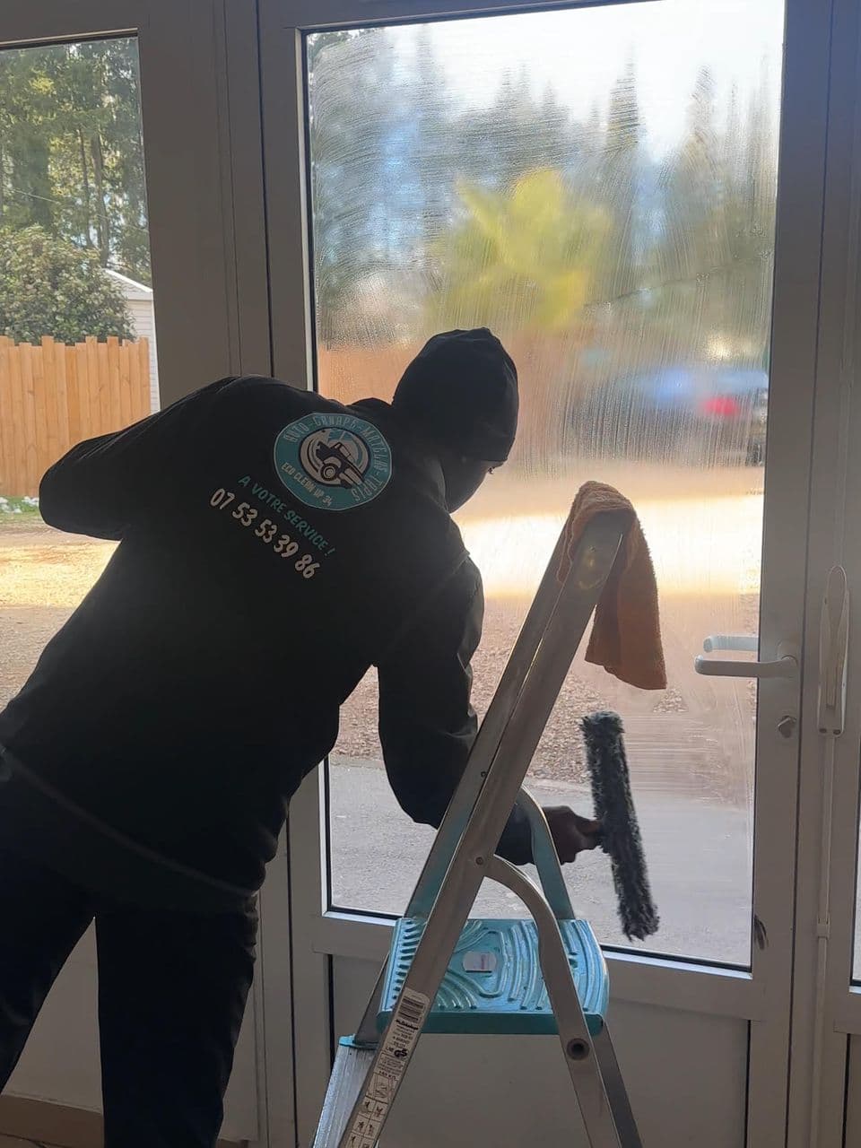 Nettoyage professionnel de vitres toutes tailles à La Grande Motte - Eco Clean up 34 - Hérault