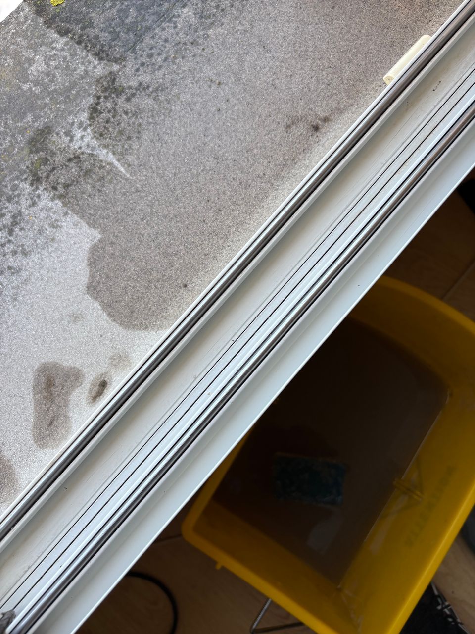     Lavage vitres extérieur villa Grau d’Agde sans traces