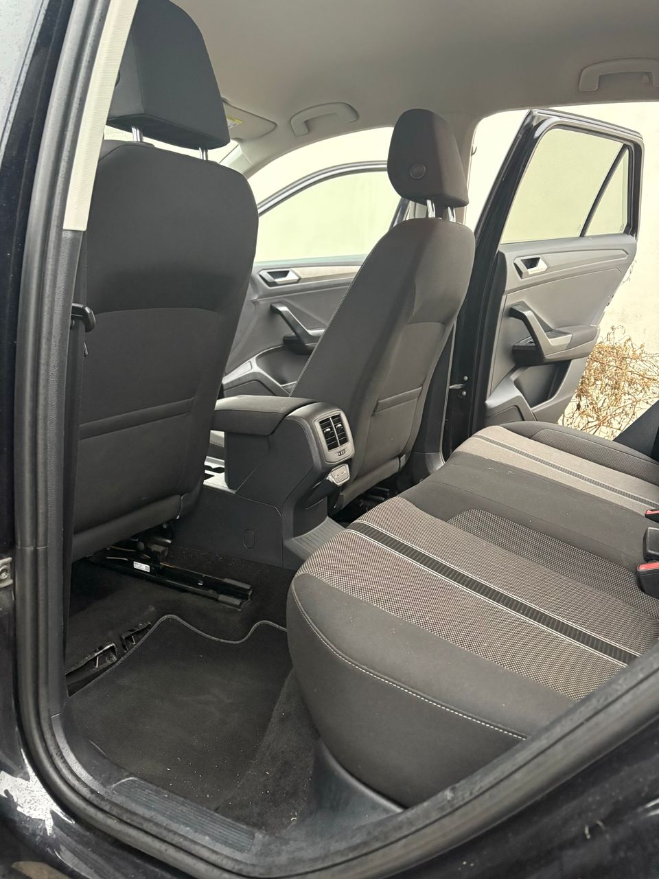 Nettoyage tapis de voiture à pezenas 