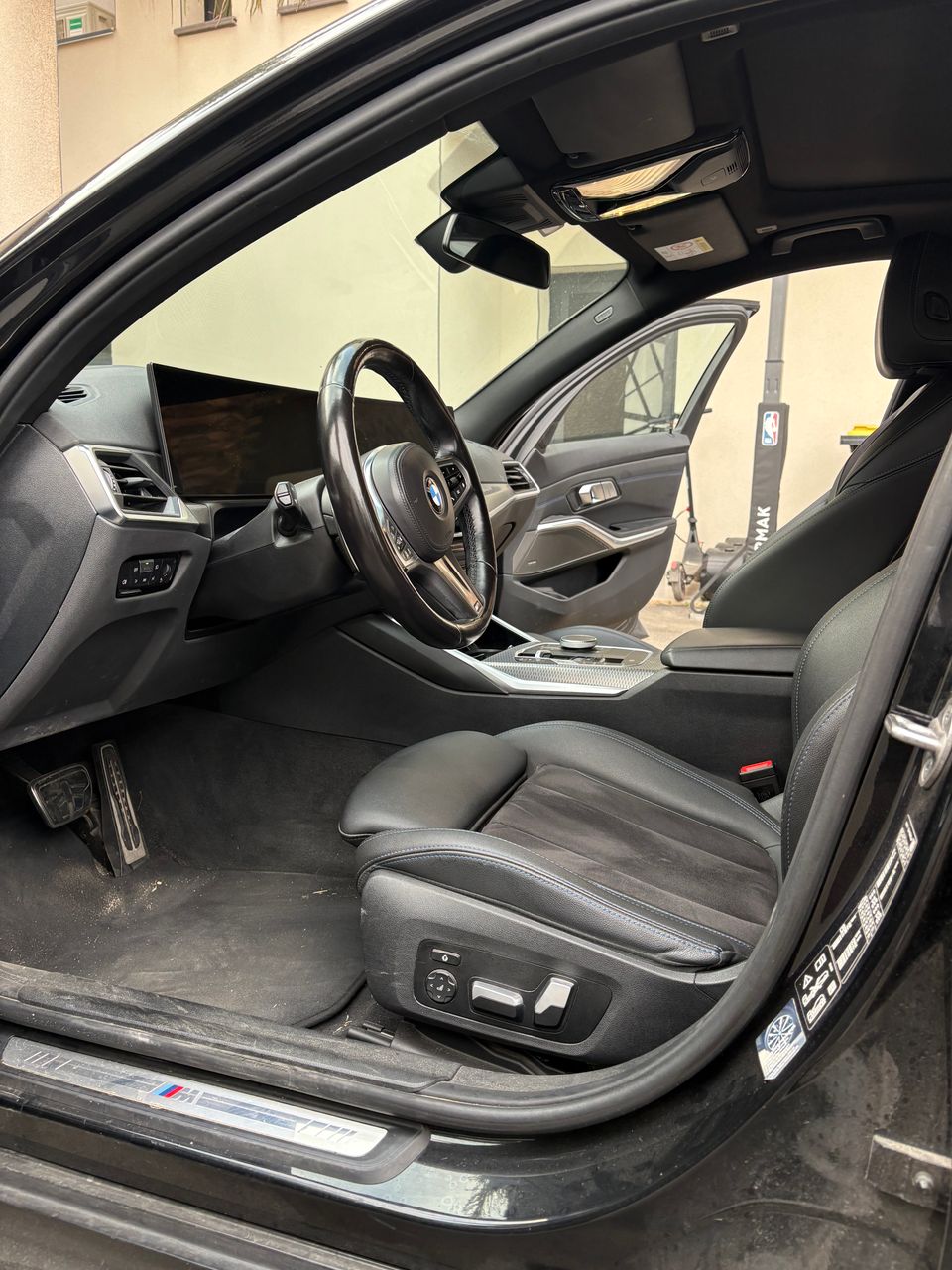 Nettoyage professionnel BMW xDrive 330d au Cap d’Agde