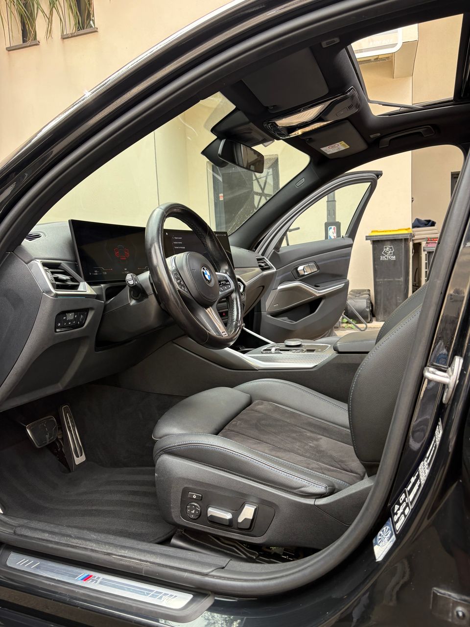 Nettoyage des sièges BMW xDrive 330d au Cap d’Agde