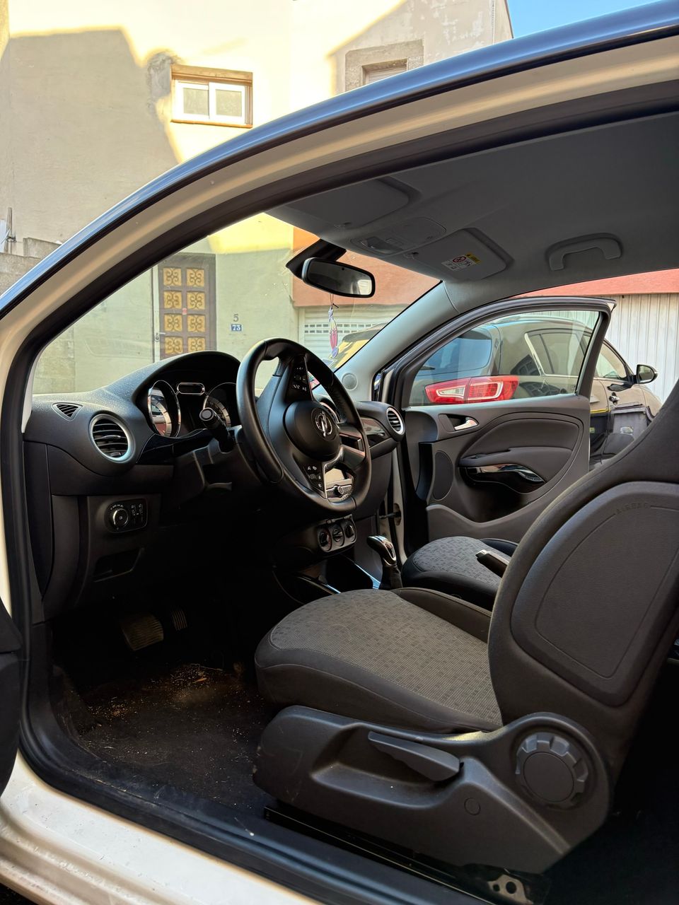 Intervention nettoyage voiture au grau d’Agde à domicile