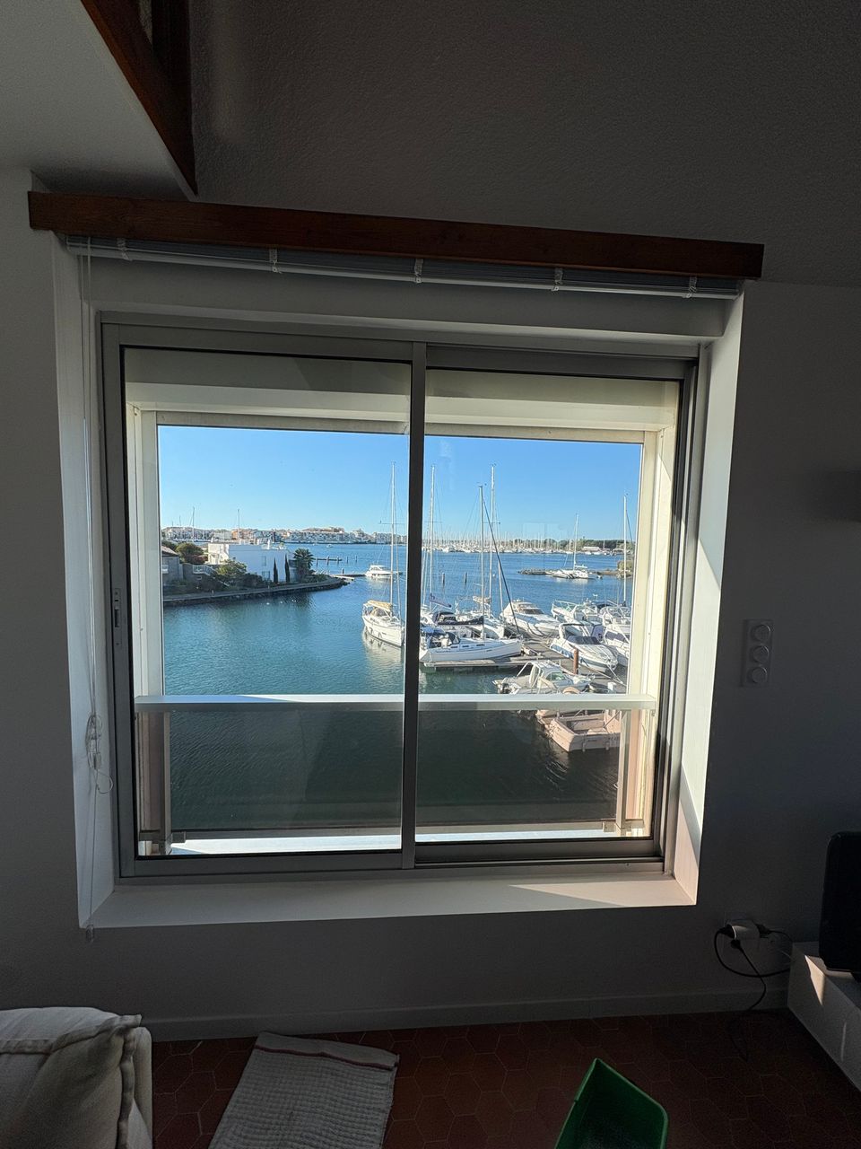 lavage de vitres sale par professionnel Cap d'Agde