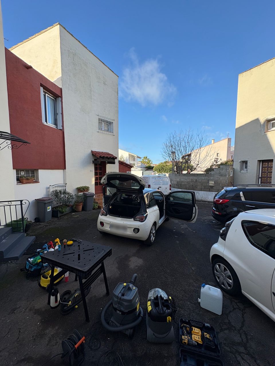 Nettoyage auto professionnel au grau d’Agde avec intervention rapide.