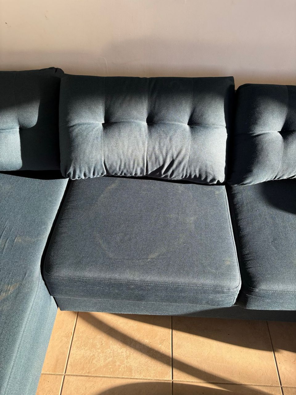 Nettoyage de canapé tache à domicile 