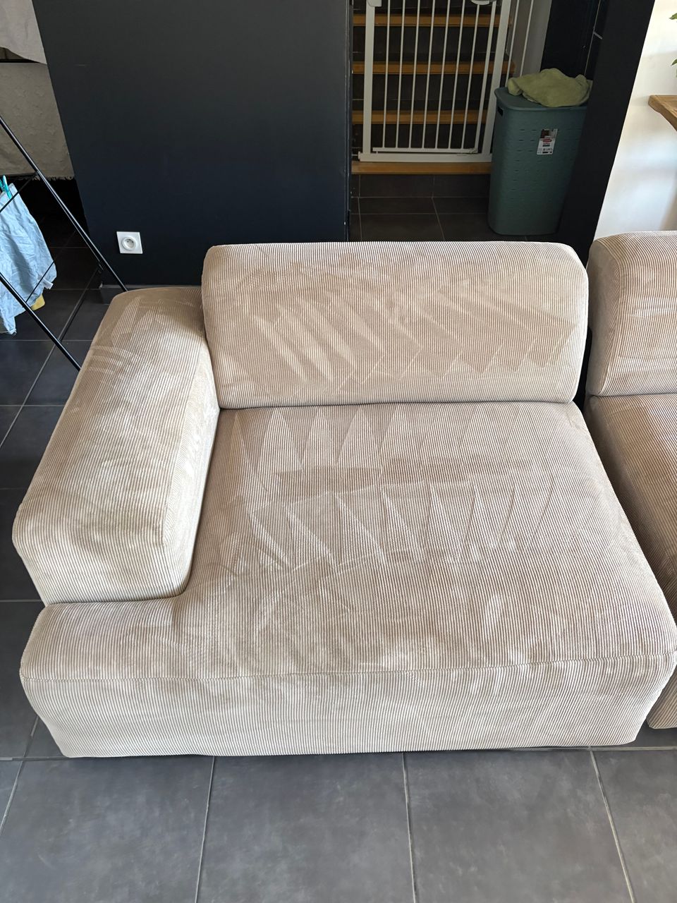 Nettoyage de canapé en tissu à Aspiran.