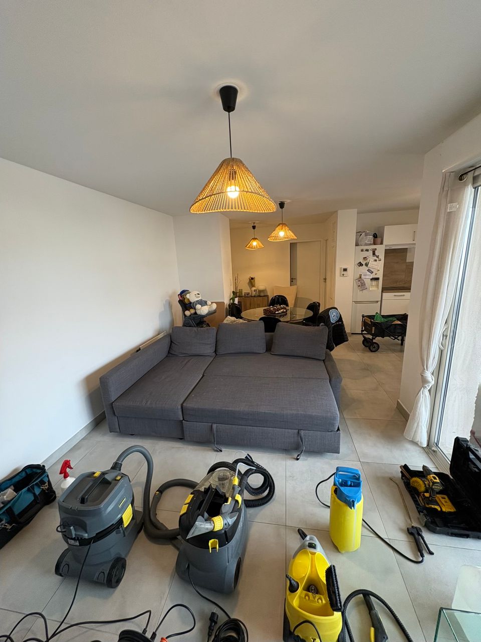 Nettoyage et désinfections d’un Canapé à Sérignan