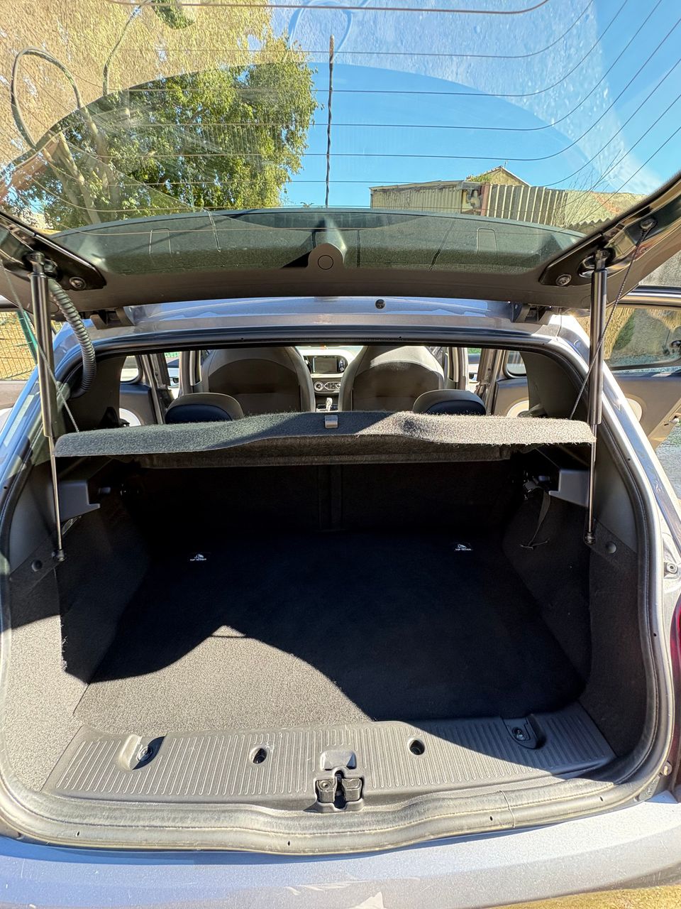 Nettoyage interieur coffre renault twingo Sete  