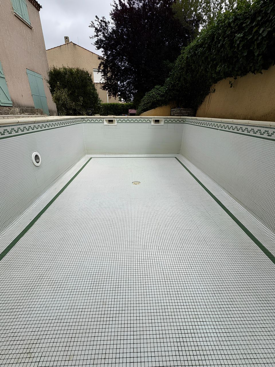 Nettoyage et vidange d’une piscine 