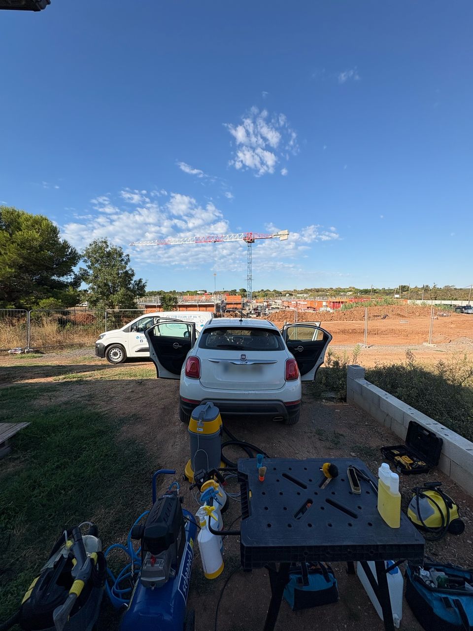 Nettoyage intérieur Fiat 500X 2020 à Marseillan préparation à la vente