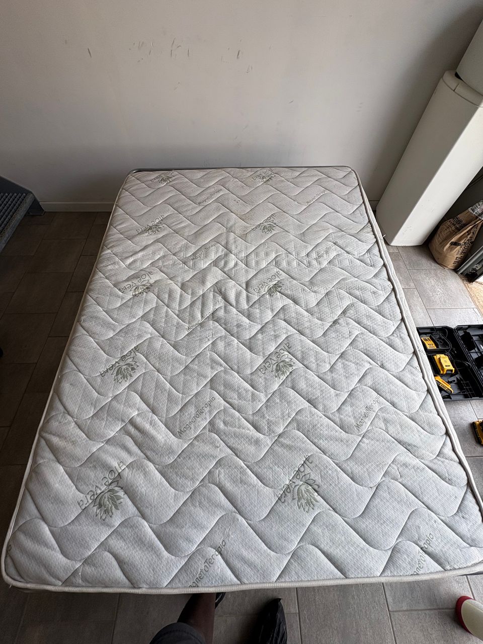     nettoyage en profondeur de matelas au cap d’agde avec traitement anti-acariens et désinfection complète
