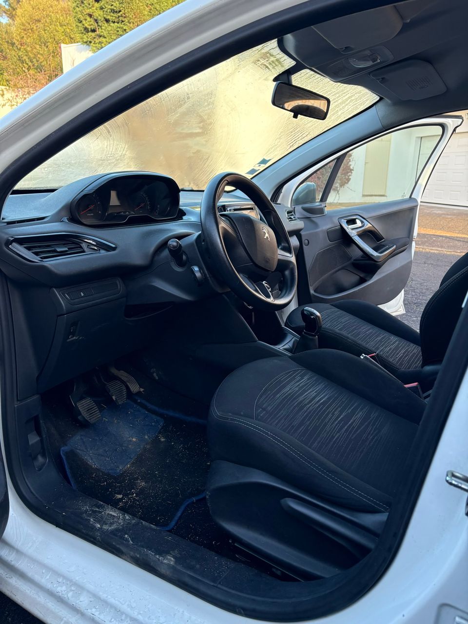 Nettoyage interieur complet peugeot