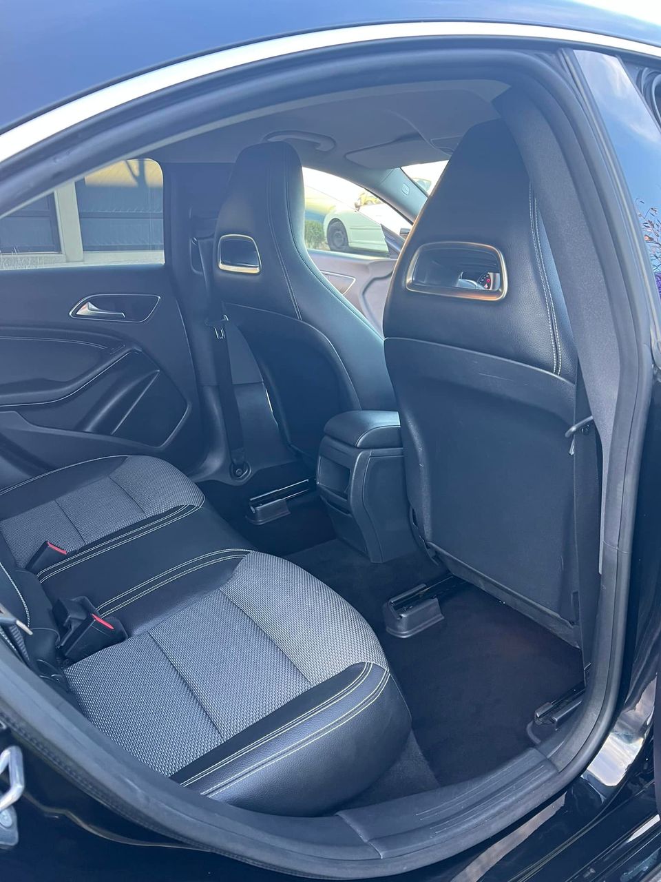 Nettoyage professionnel textiles et cuir d'intérieurs de voiture - Eco Clean Up 34