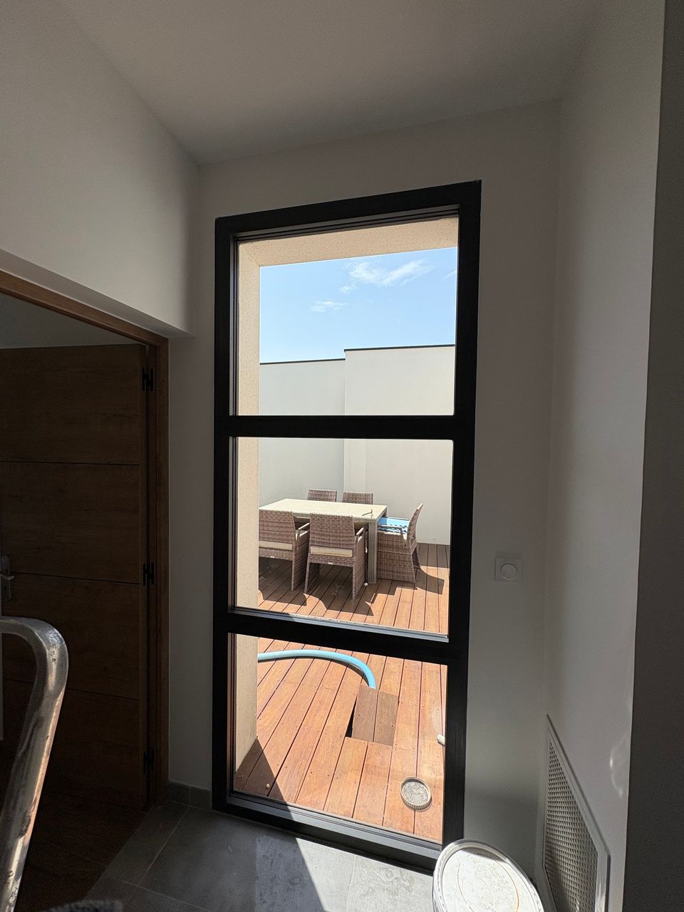 Intervention de nettoyage de vitres dans une maison au Grau d’Agde