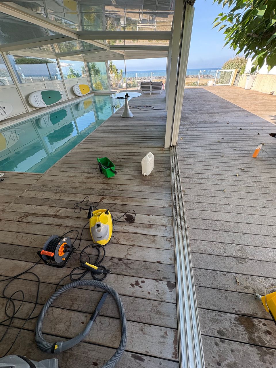 Nettoyage vitres villa Grau d’Agde dégraissage avant été